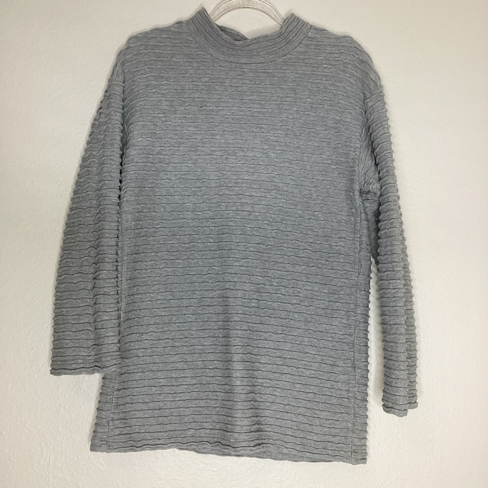 Issey Miyake PERMANENTE Ribbed Top Grey